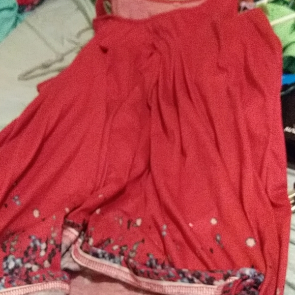 Red tshirt - Picture 1 of 1